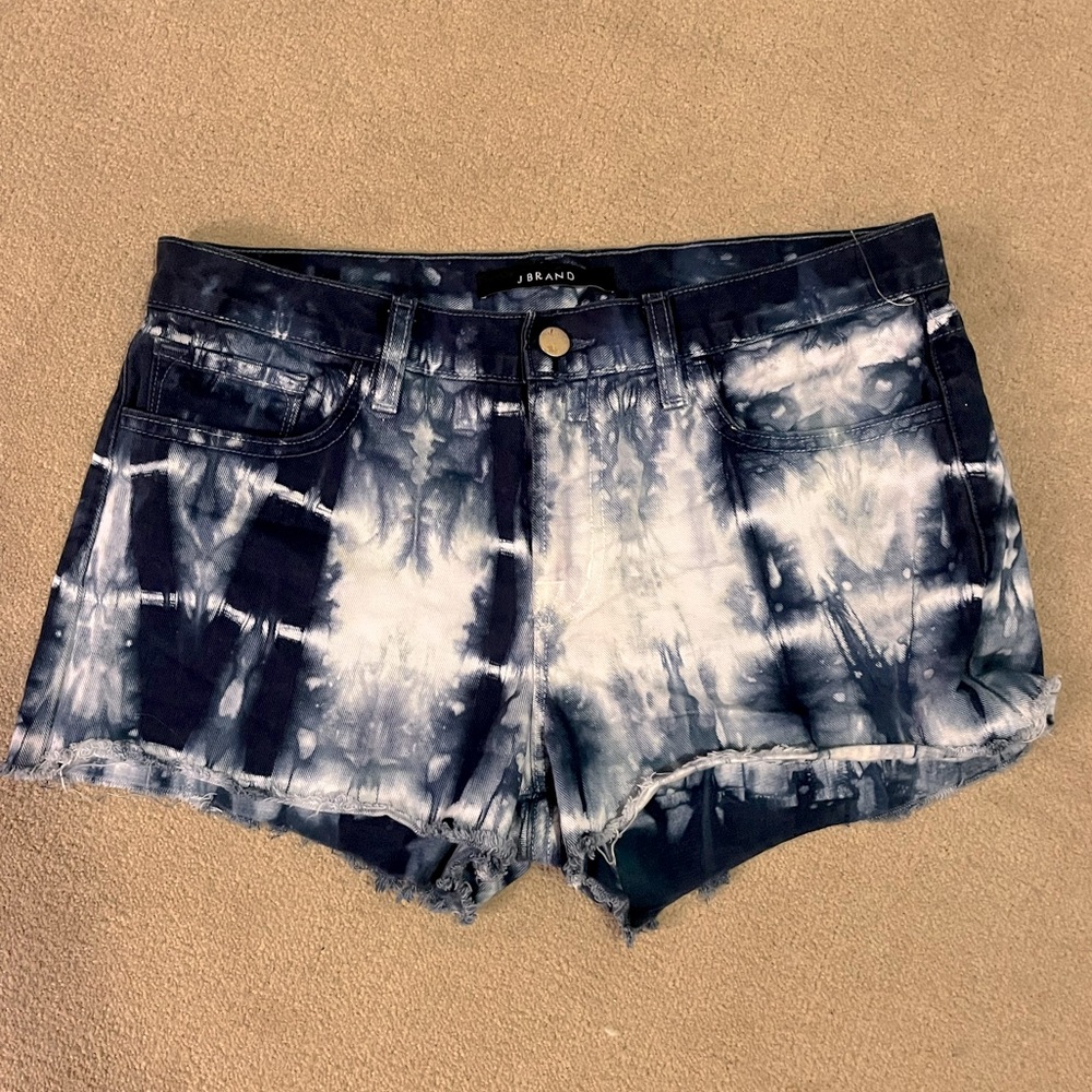 Navy and white tie dye shorts! J Brand 👖